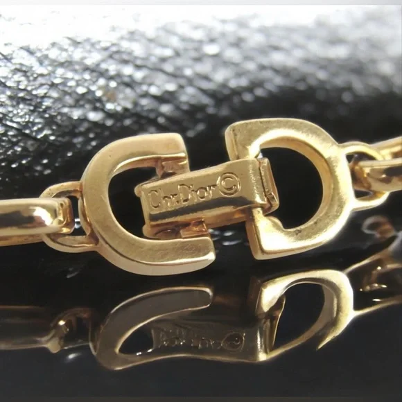 DIOR Signature Logo Chain Necklace 😍❤️